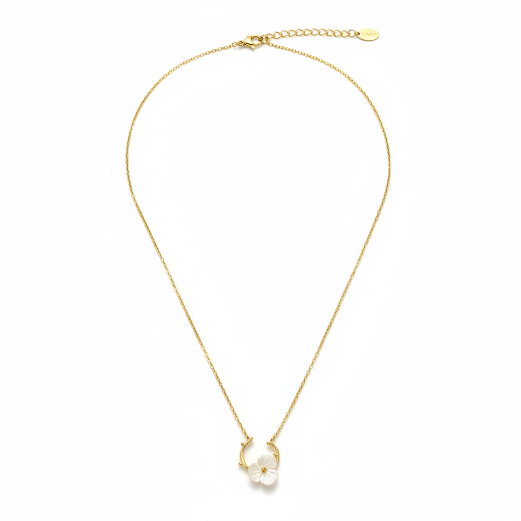 Mother-of-Pearl Flower Necklace