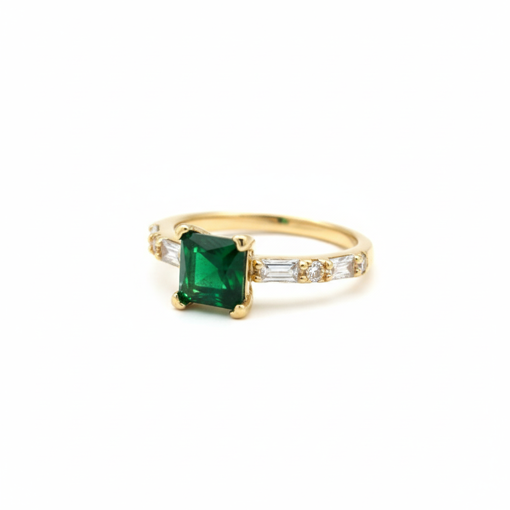 Emerald Royale Ring